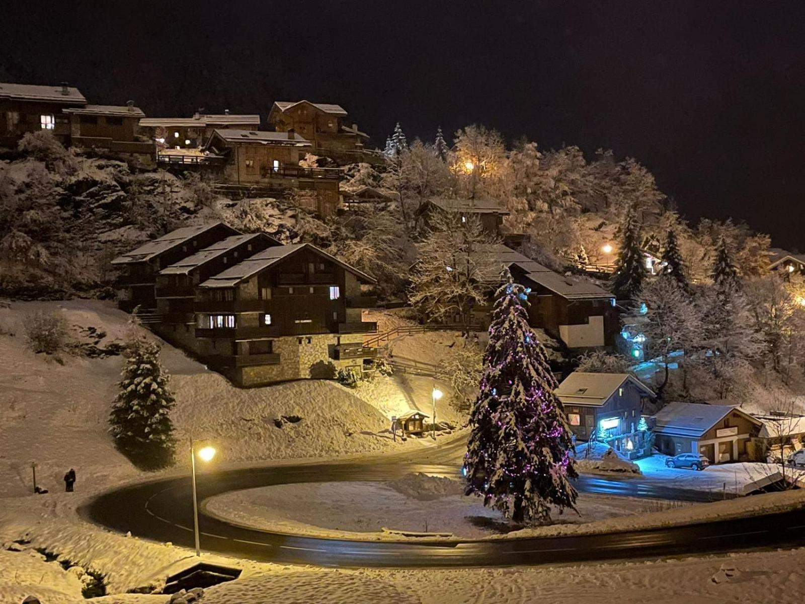 Chalet Les Avernes - Champagny En Vanoise, Domaine La Plagne Paradiski Extérieur photo