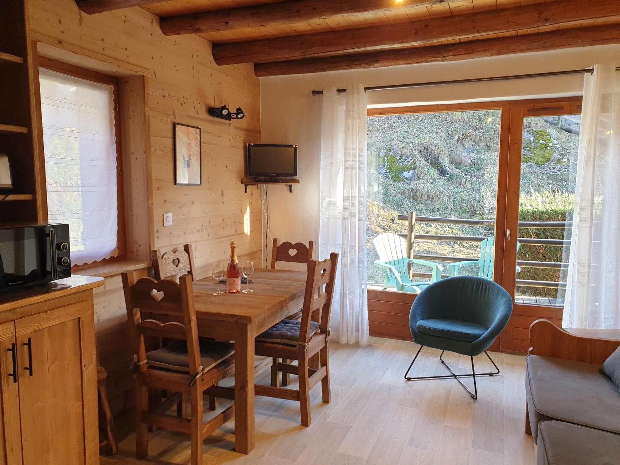 Chalet Les Avernes - Champagny En Vanoise, Domaine La Plagne Paradiski Extérieur photo